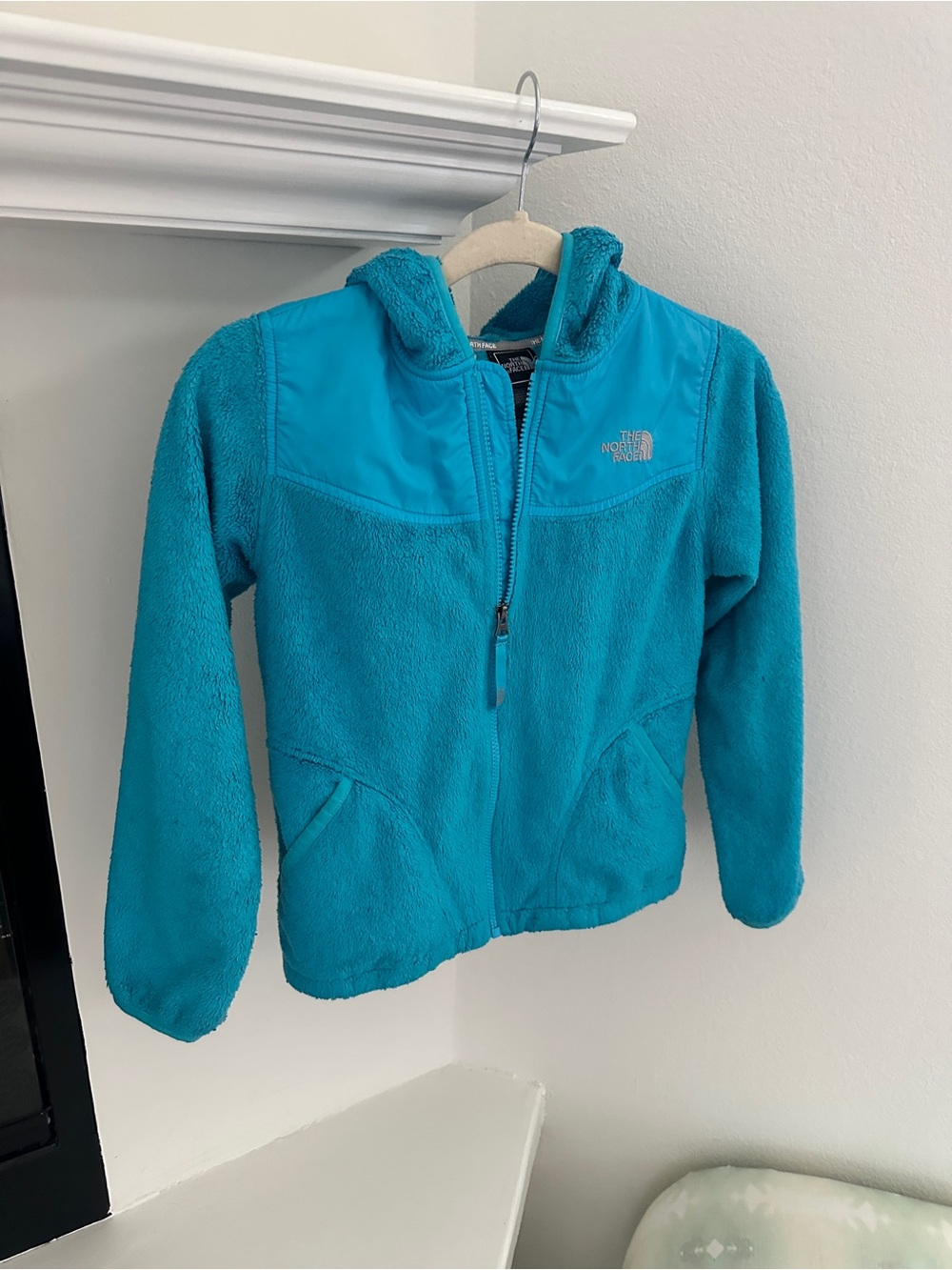 The North Face ❄️ Teal Fleece Hoodie for Kids M 10/12